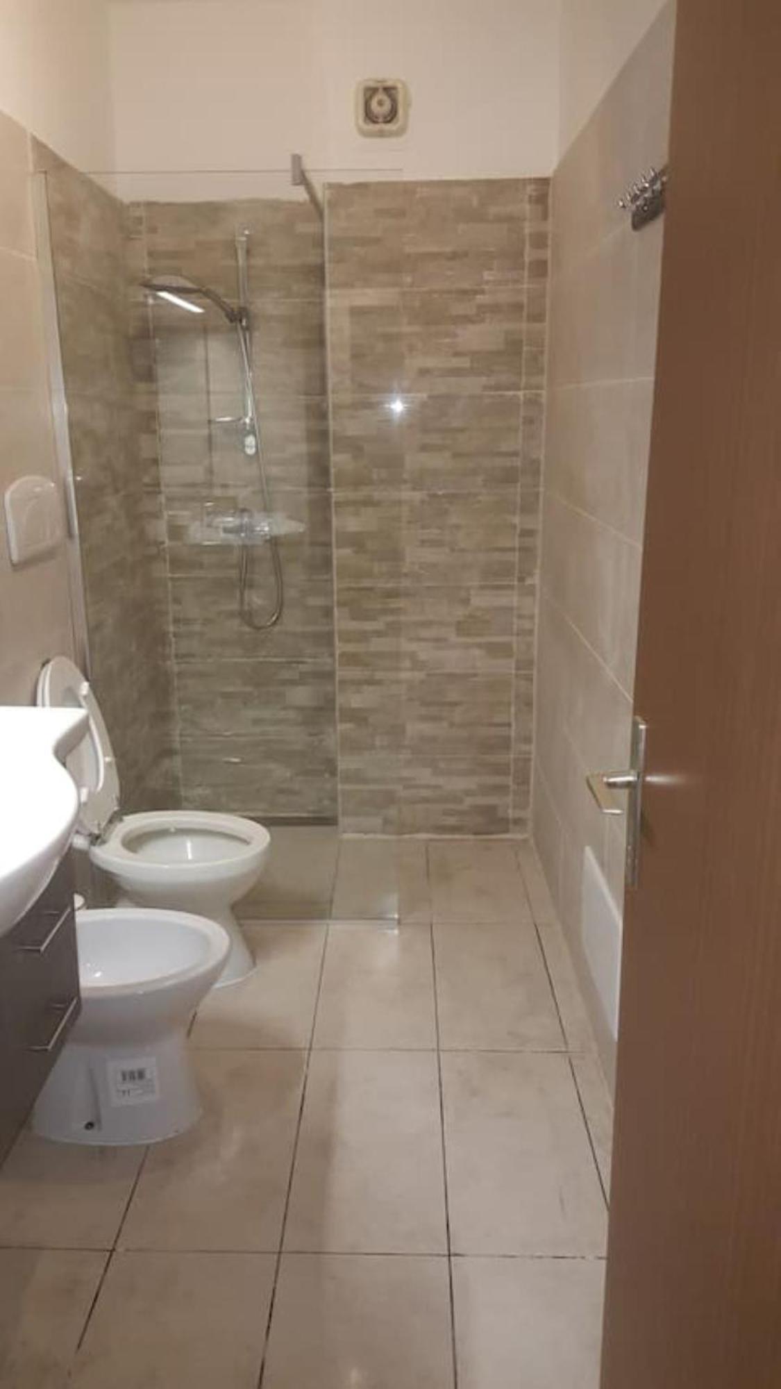 Miky Apartment-South Tyrol Merano Bagian luar foto