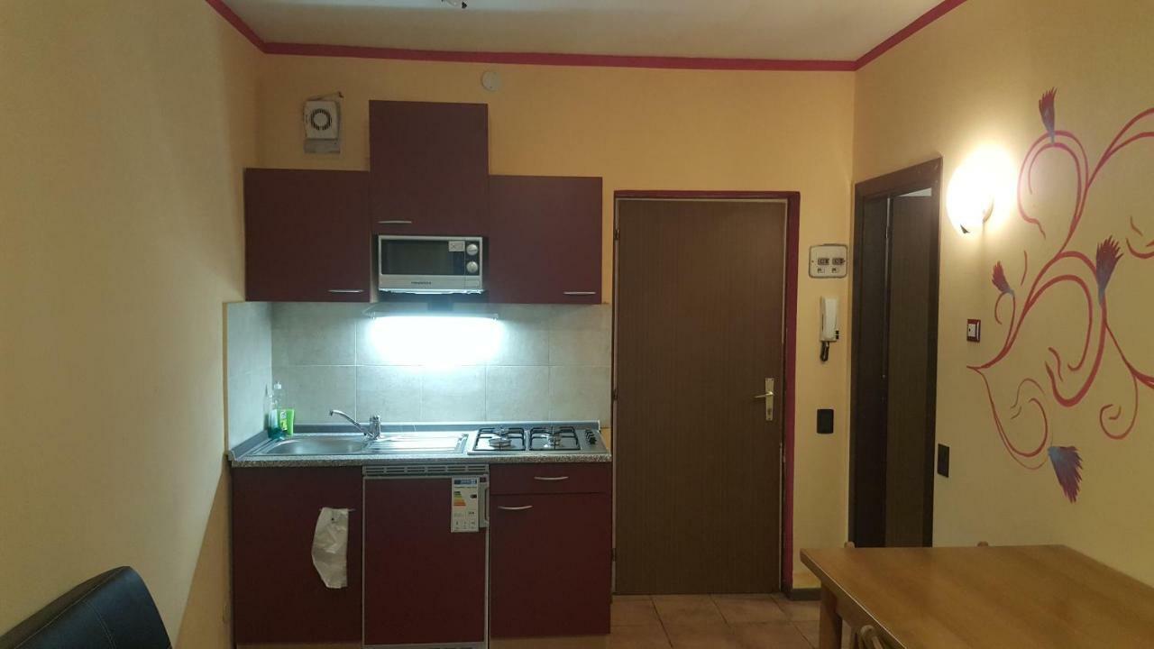 Miky Apartment-South Tyrol Merano Bagian luar foto